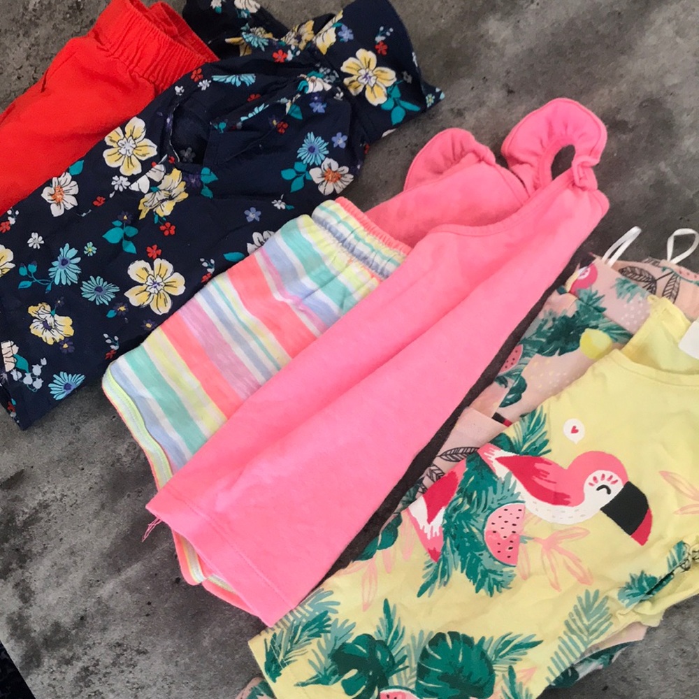 Short Top And Bottom Fits